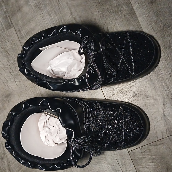 NWT 🌙 black midnight glitter moon boots size 8 - Picture 17 of 17